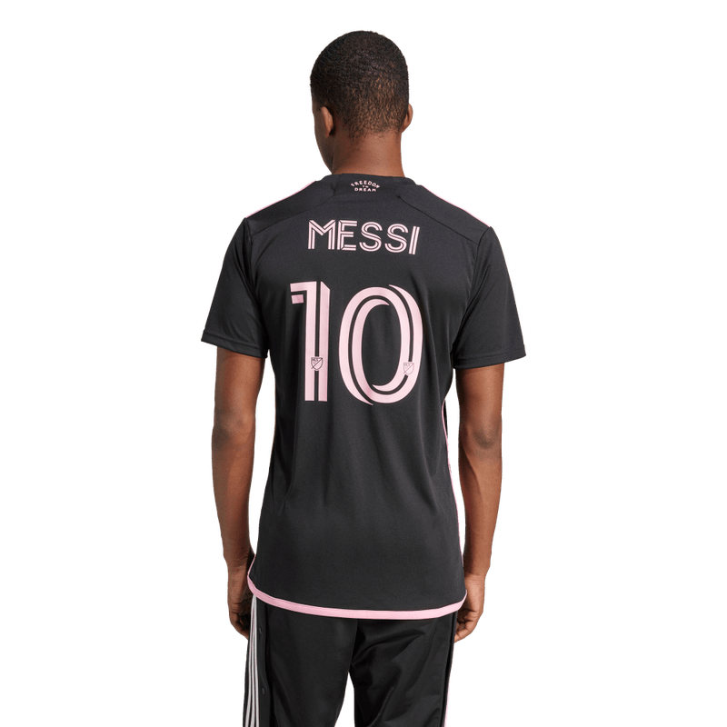Camiseta-De-Equipo-adidas-para-hombre-Inter-Miami-Visitante-Jsy-N-para-futbol-color-negro.-Detalle-Reflectivo-Modelo