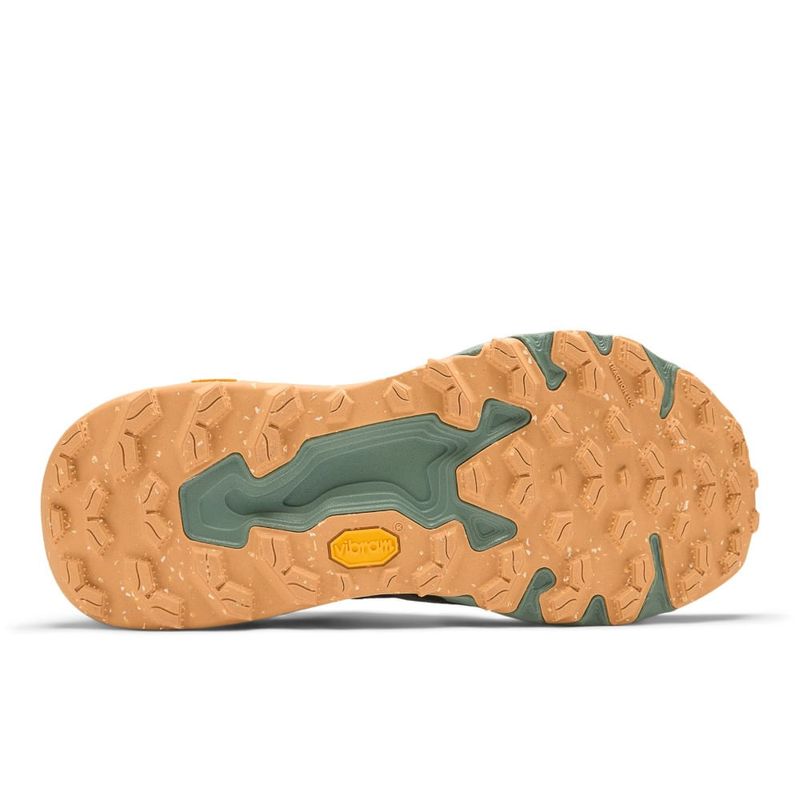 Tenis-new-balance-para-hombre-Hierro-V9-para-outdoor-color-verde.-Suela