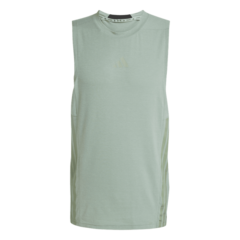 Camiseta-Manga-Sisa-adidas-para-hombre-D4T-3S-Tank-para-entrenamiento-color-verde.-Frontal-Sobre-Modelo