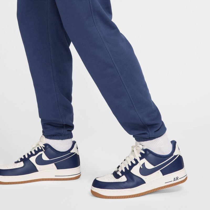 Pantalon-nike-para-hombre-M-Nk-Club-Ft-Cuff-Pant-Bolt-para-moda-color-azul.-Detalle-1