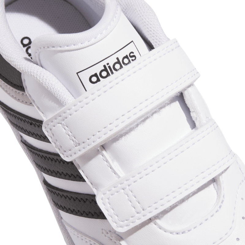 Tenis-adidas-para-niño-Hoops-4.0-Cf-C-para-moda-color-blanco.-Detalle-2