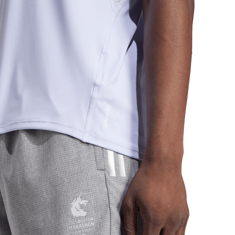 Camiseta-Manga-Corta-adidas-para-hombre-Adizero-E-Tee-para-correr-color-morado.-Detalle-1