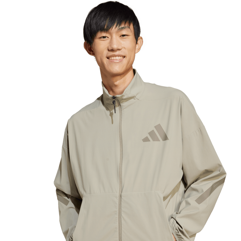 Chaqueta-adidas-para-hombre-M-Z.N.E.-Wv-Tt-para-moda-color-beige.-Detalle-Reflectivo-Modelo