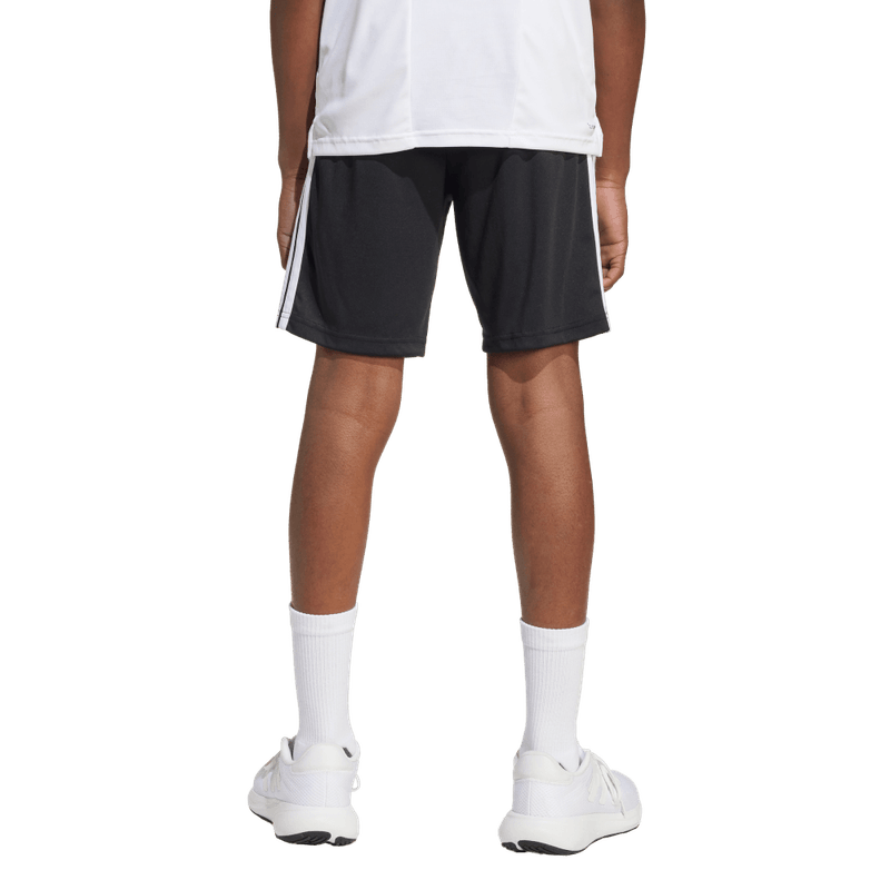 Pantaloneta-adidas-para-niño-J-Tr-Es-3S-Sh-para-entrenamiento-color-negro.-Frente-Sin-Modelo