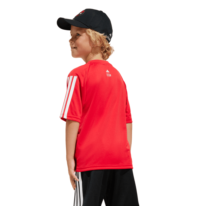 Camiseta-Manga-Corta-adidas-para-niño-Lk-Mrvl-Sm-T-para-moda-color-rojo.-Reverso-Sin-Modelo