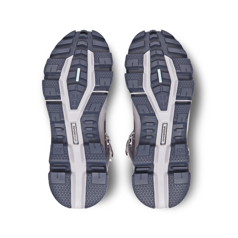 Tenis-on-para-mujer-Cloudrock-Waterproof-para-outdoor-color-morado.-Suela