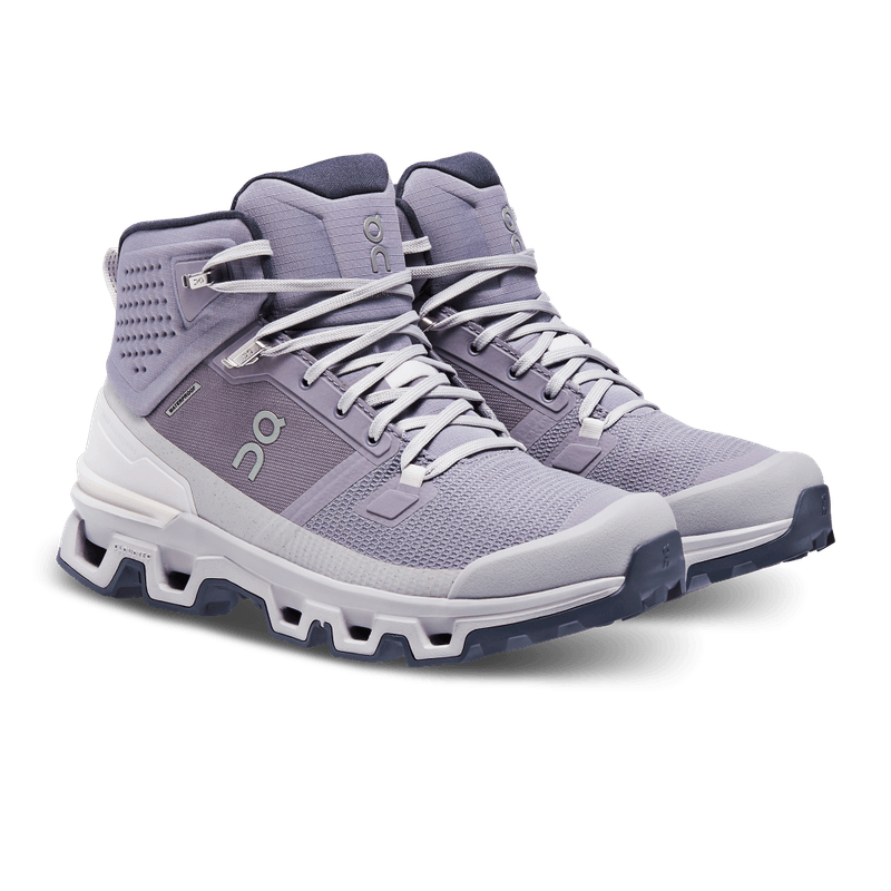 Tenis-on-para-mujer-Cloudrock-Waterproof-para-outdoor-color-morado.-Par-Alineados-