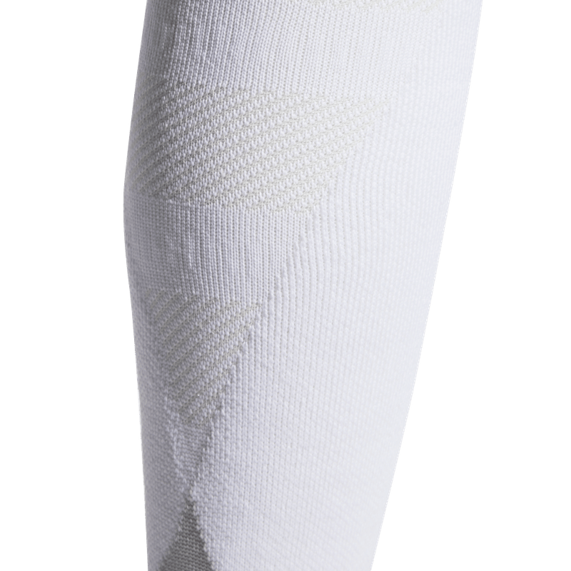 Medias-adidas-unisex-Adi-24-Sock-para-futbol-color-blanco.-Detalle-2
