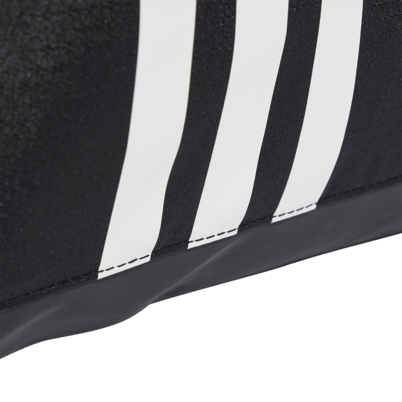 Gym-Sack-adidas-unisex-Tr-Gymsack-para-entrenamiento-color-negro.-Detalle-1