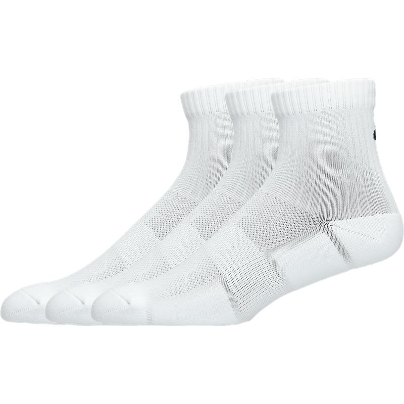 Medias-asics-unisex-Practice-Quarter-3P-para-entrenamiento-color-blanco.-Reverso-Sobre-Modelo