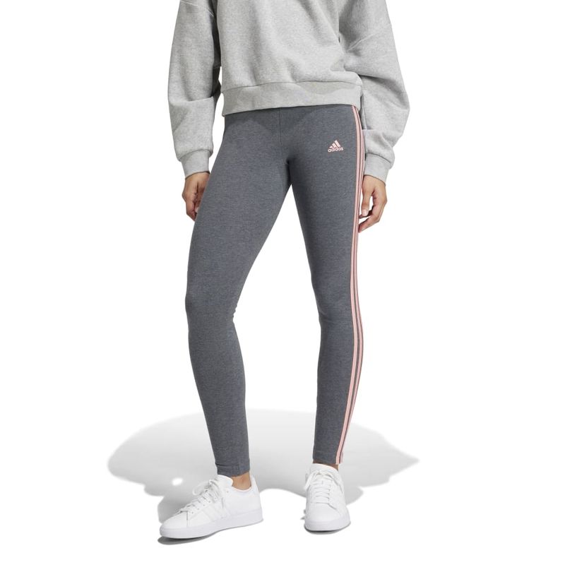 Licra-adidas-para-mujer-W-3S-Leg-para-moda-color-gris.-Frente-Sobre-Modelo