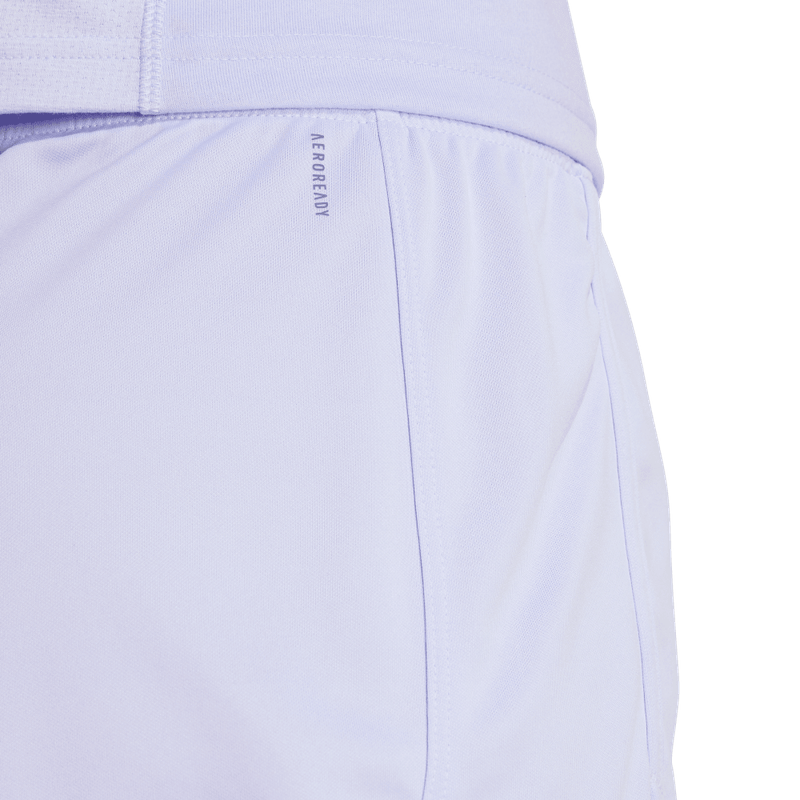 Pantaloneta-adidas-para-mujer-Pacer-Knit-High-para-entrenamiento-color-morado.-Lateral-Sobre-Modelo