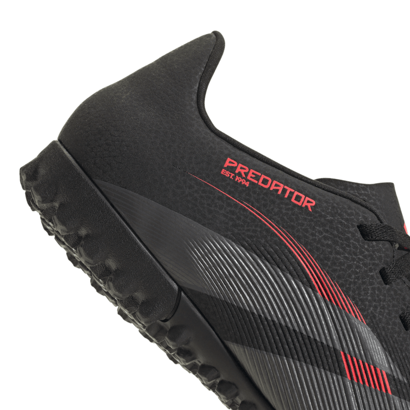 Guayos-adidas-unisex-Predator-Club-Tf-para-futbol-color-negro.-Lateral-Y-Suela
