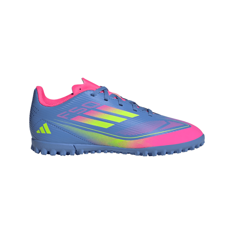 Guayos-adidas-para-niño-F50-Club-Tf-J-para-futbol-color-azul.-Lateral-Externa-Derecha