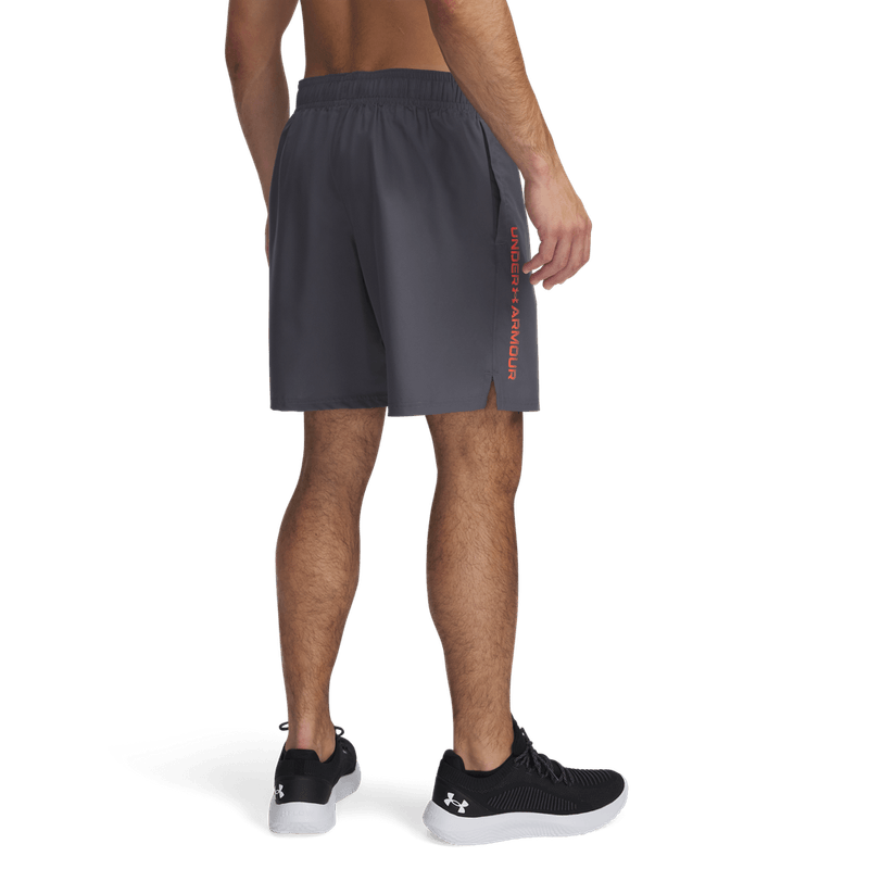 Pantaloneta-under-armour-para-hombre-Ua-Tech-Woven-Wordmark-Short-para-entrenamiento-color-gris.-Reverso-Sin-Modelo