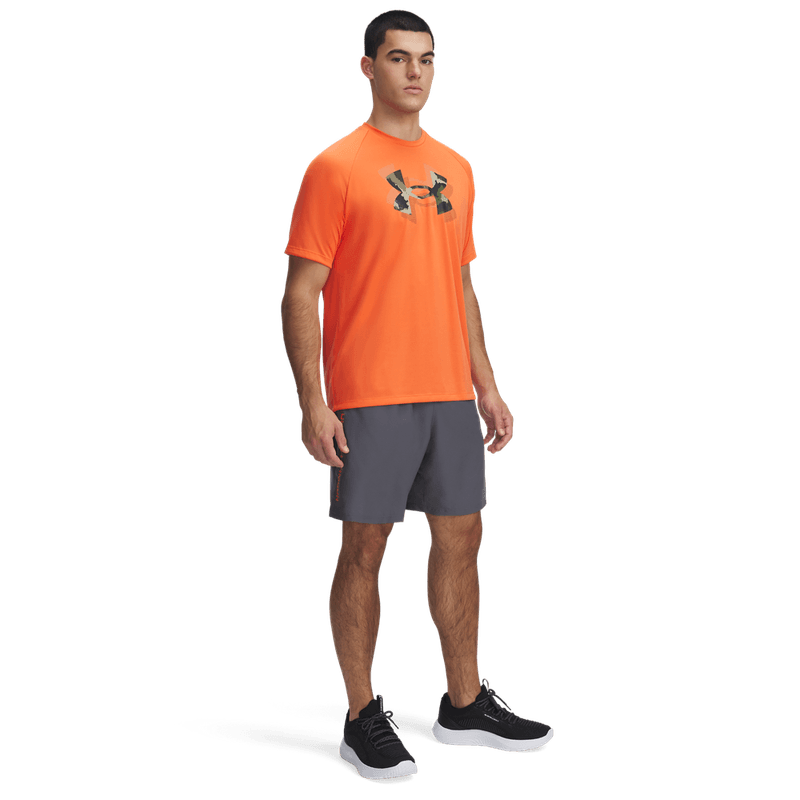 Pantaloneta-under-armour-para-hombre-Ua-Tech-Woven-Wordmark-Short-para-entrenamiento-color-gris.-Outfit-Completo
