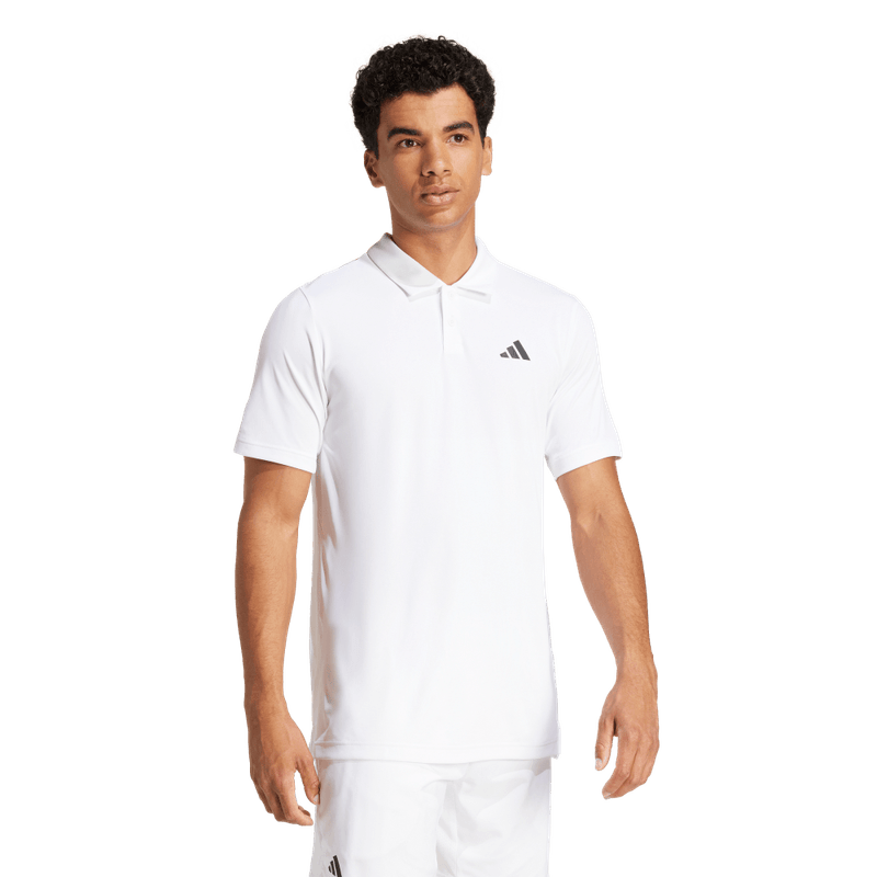 Polo-adidas-para-hombre-Club-Polo-para-tenis-color-blanco.-Frontal-Sobre-Modelo-2