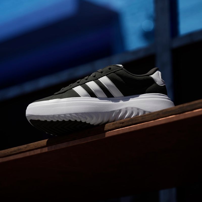 Tenis-adidas-para-mujer-Grand-Court-Platfor-para-moda-color-negro.-Mktg-Vista-6