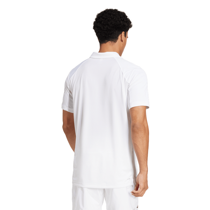 Polo-adidas-para-hombre-Club-Polo-para-tenis-color-blanco.-Detalle-Posterior