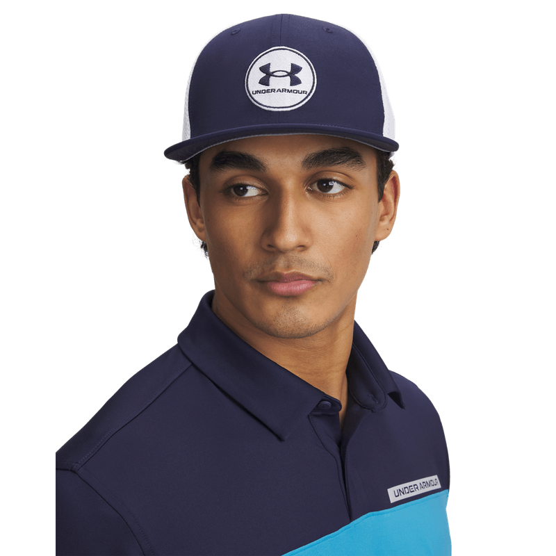 Gorra-under-armour-para-hombre-M-Drive-Pm-Str-para-golf-color-azul.-Frente-Sobre-Modelo