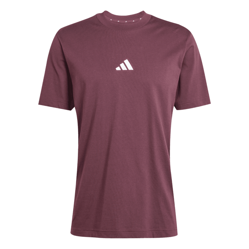 Camiseta-Manga-Corta-adidas-para-hombre-M-3S-Sj-T-para-moda-color-rojo.-Frontal-Sobre-Modelo