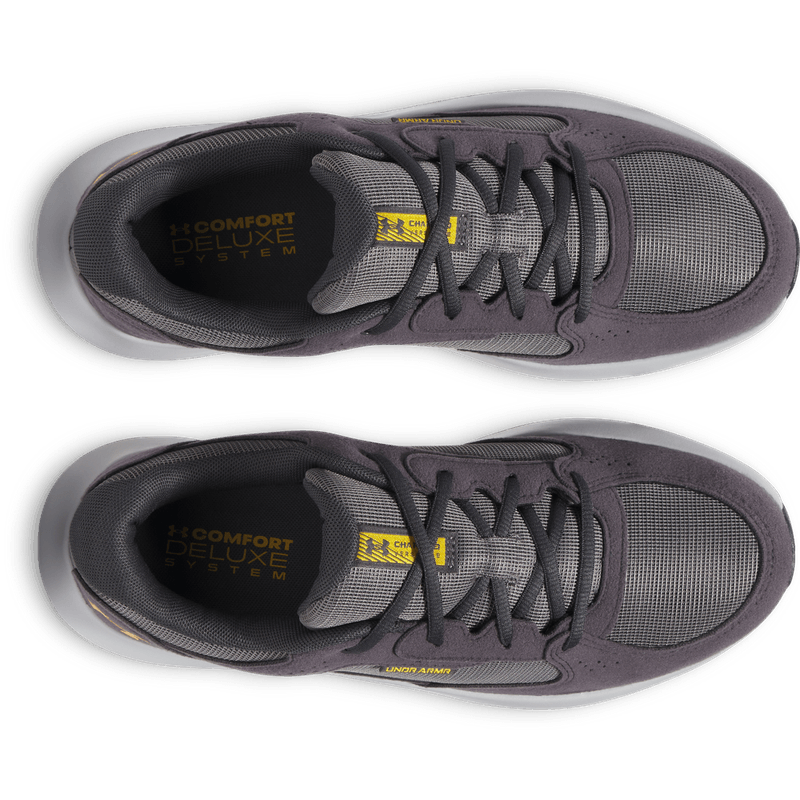 Tenis-under-armour-para-hombre-Ua-Charged-Versurge-para-correr-color-gris.-Capellada