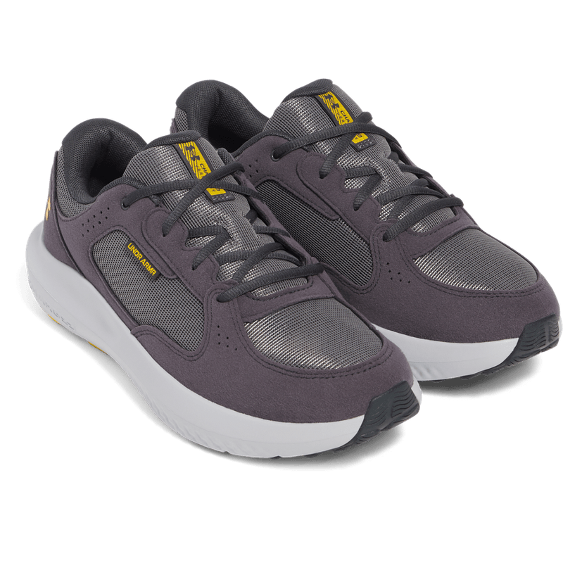 Tenis-under-armour-para-hombre-Ua-Charged-Versurge-para-correr-color-gris.-Par-Alineados