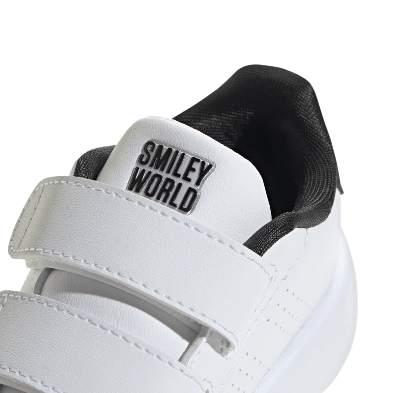 Tenis-adidas-para-niño-Advantage-Smiley-Cf-para-moda-color-blanco.-Detalle-2