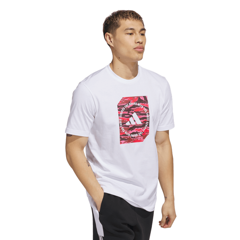 Camiseta-Manga-Corta-adidas-para-hombre-M-C-Camo-Box-T-para-moda-color-blanco.-Detalle-Posterior