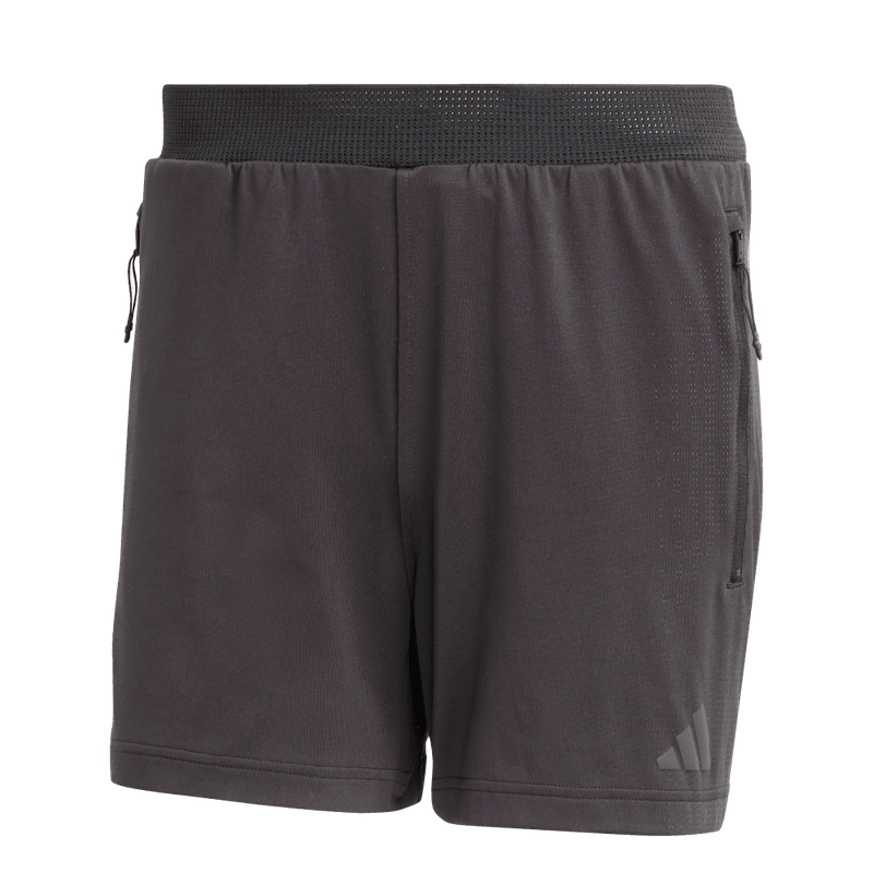 Pantaloneta-adidas-para-hombre-Airchill-Shorts-para-entrenamiento-color-negro.-Frontal-Sobre-Modelo