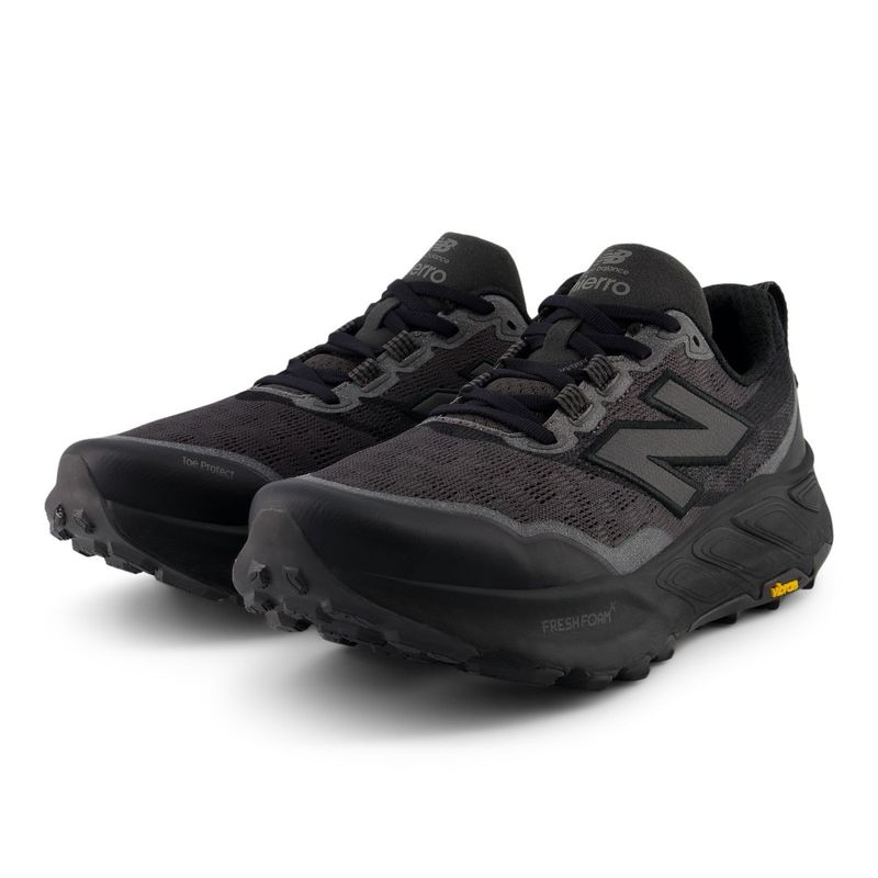 Tenis-new-balance-para-mujer-Hierro-V9-para-outdoor-color-multicolor.-Pares-Diagonal-Derecha