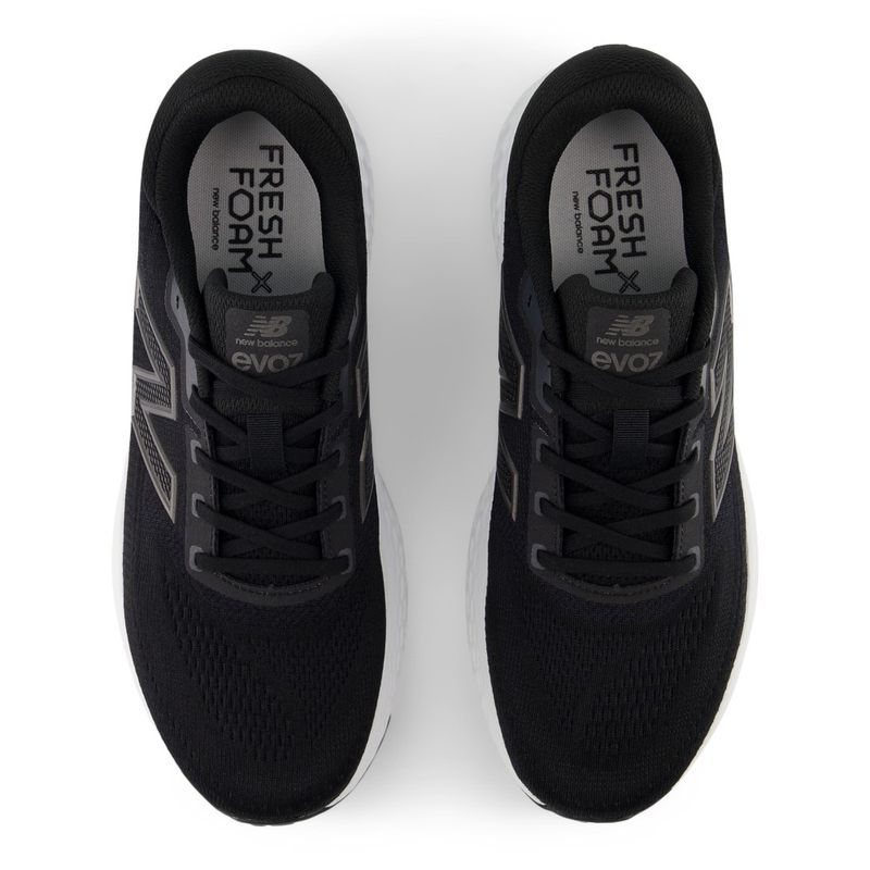 Tenis-new-balance-para-hombre-Evoz-V4-para-correr-color-multicolor.-Capellada-Pares