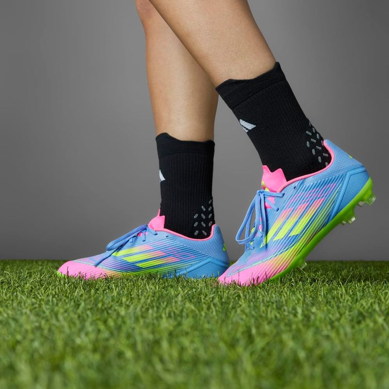 Guayos-adidas-unisex-F50-League-Fg-Mg-para-futbol-color-azul.-Mktg-Vista-17