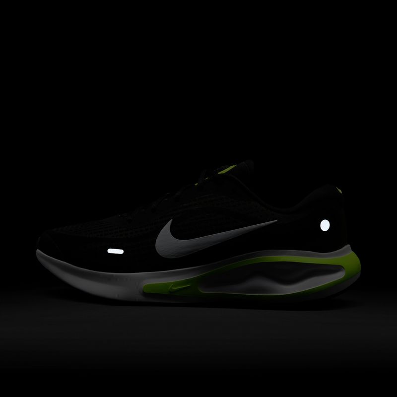 Tenis-nike-para-hombre-Nike-Journey-Run-para-correr-color-negro.-Reflectores-Laterales