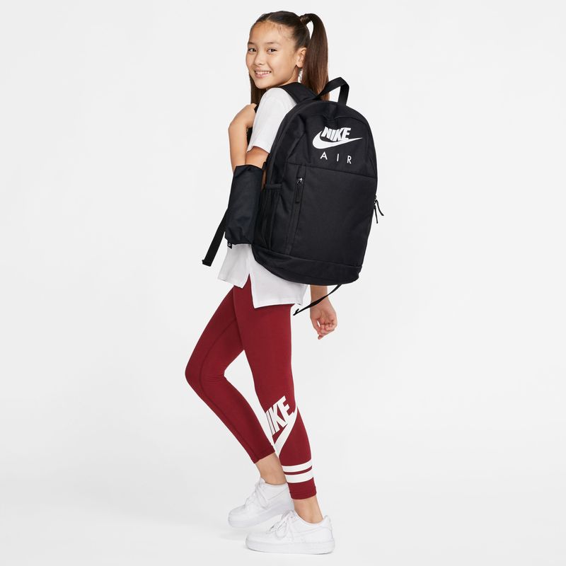 Maletin-nike-para-niño-Y-Nk-Elmntl-Bkpk-Gfx-para-moda-color-negro.-Modelo-Accesorio