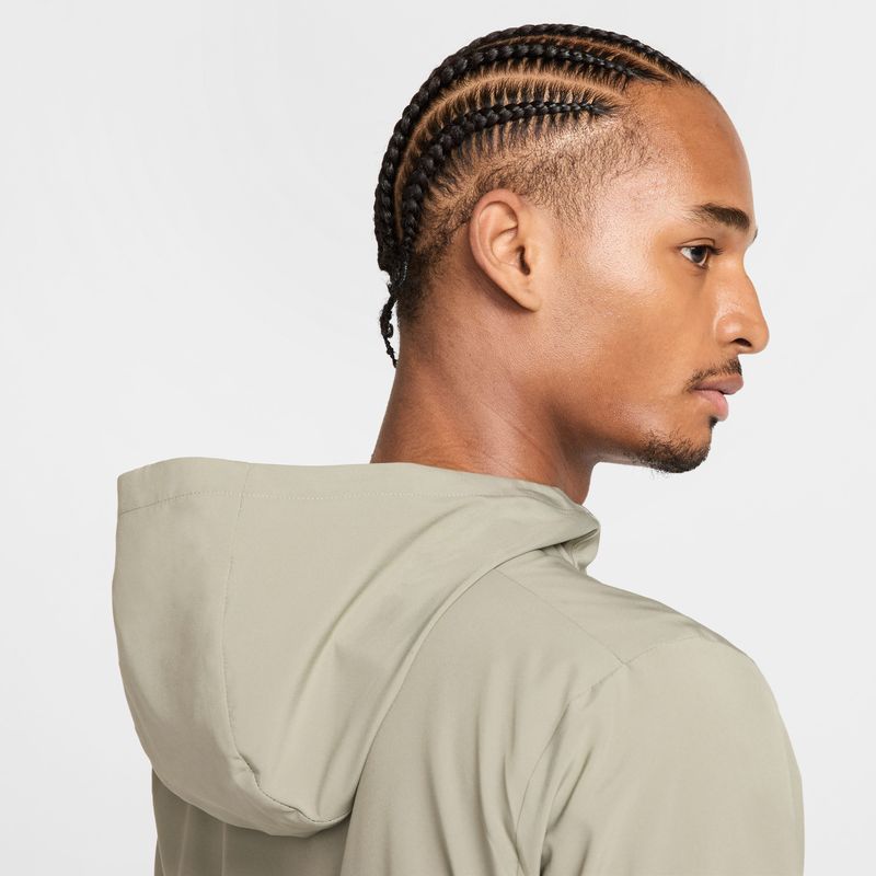 Hoodie-nike-para-hombre-M-Nk-Df-Form-Hd-Jkt-Swoosh-para-entrenamiento-color-verde.-Detalle-1