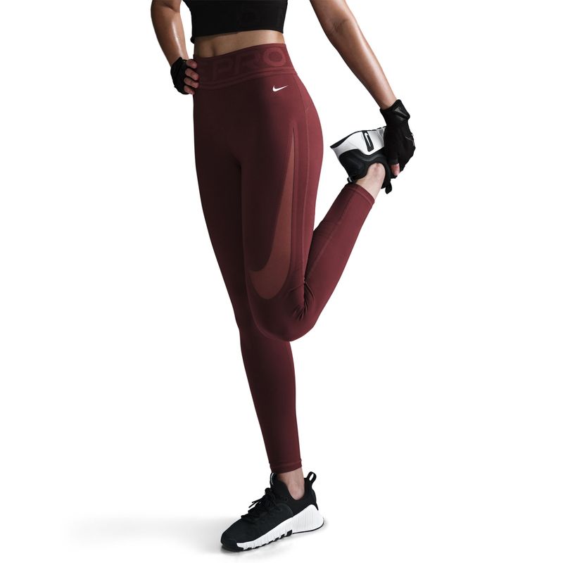 Licra-nike-para-mujer-W-Np-Sculpt-Df-Hr-Tight-Gg-para-entrenamiento-color-rojo.-Reverso-Sobre-Modelo