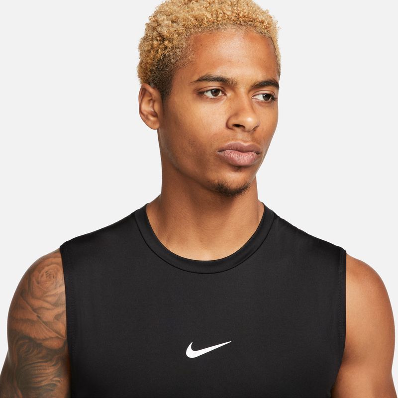 Camiseta-Manga-Sisa-nike-para-hombre-M-Np-Df-Top-Sl-Tight-para-entrenamiento-color-blanco.-Reverso-Sobre-Modelo