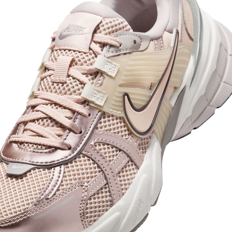 Tenis-nike-para-mujer-W-Nike-V2K-Run-para-moda-color-multicolor.-Detalle-1