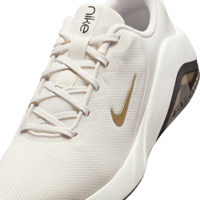 Tenis-nike-para-mujer-W-Nike-Air-Zoom-Bella-7-para-entrenamiento-color-negro.-Detalle-1