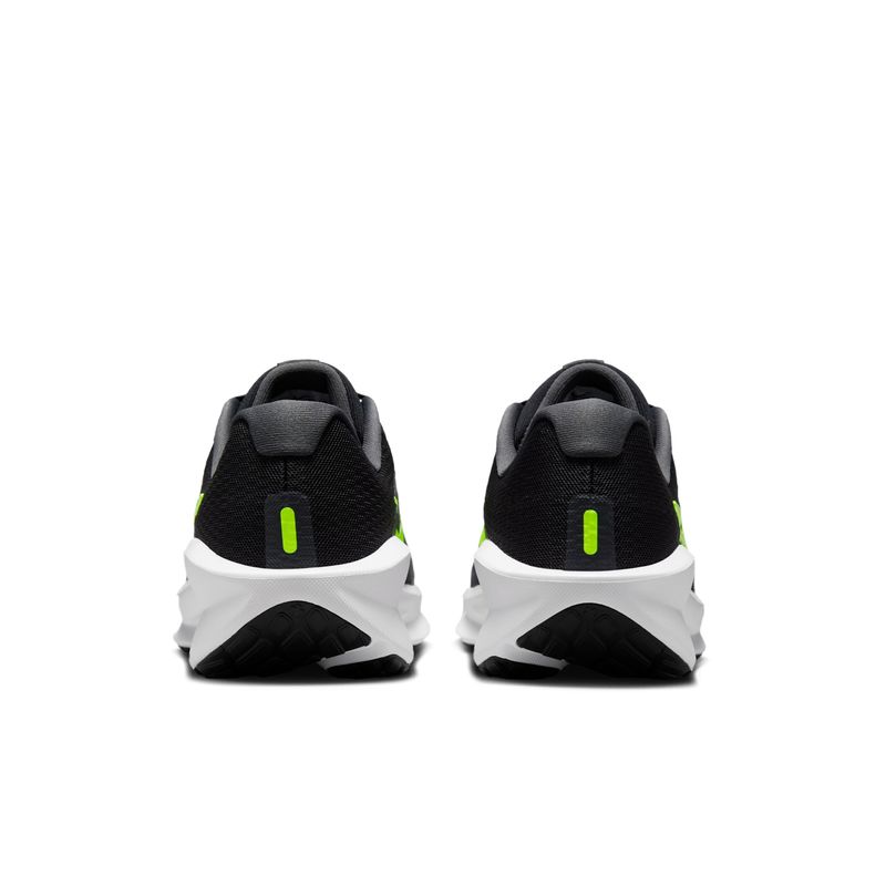 Tenis-nike-para-hombre-Nike-Downshifter-13-para-correr-color-negro.-Talon