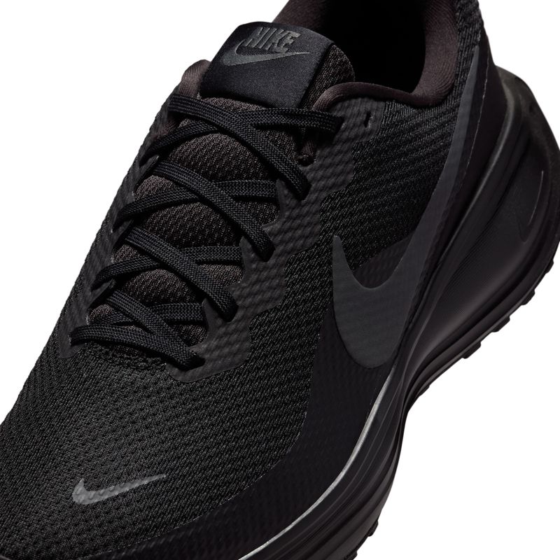 Tenis-nike-para-hombre-Nike-Revolution-8-para-correr-color-negro.-Detalle-1