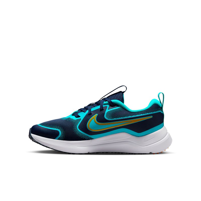 Tenis-nike-para-niño-Nike-Cosmic-Runner-Gs-para-moda-color-azul.-Lateral-Interna-Derecha