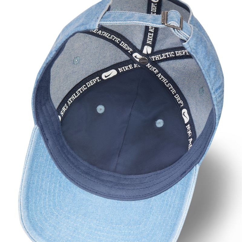 Gorra-nike-para-hombre-U-Nk-Club-Cap-U-Cb-Denim-24-L-para-moda-color-azul.-Reverso-Sobre-Modelo
