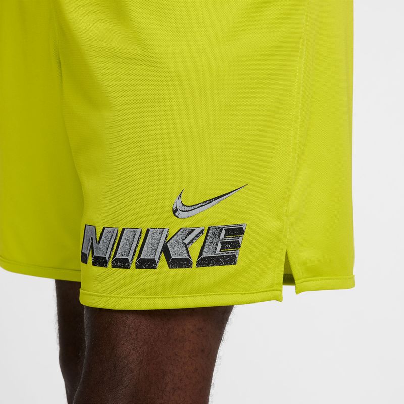 Pantaloneta-nike-para-hombre-M-Nk-Df-Totality-Gfx-Short-7Ul-para-entrenamiento-color-verde.-Detalle-4