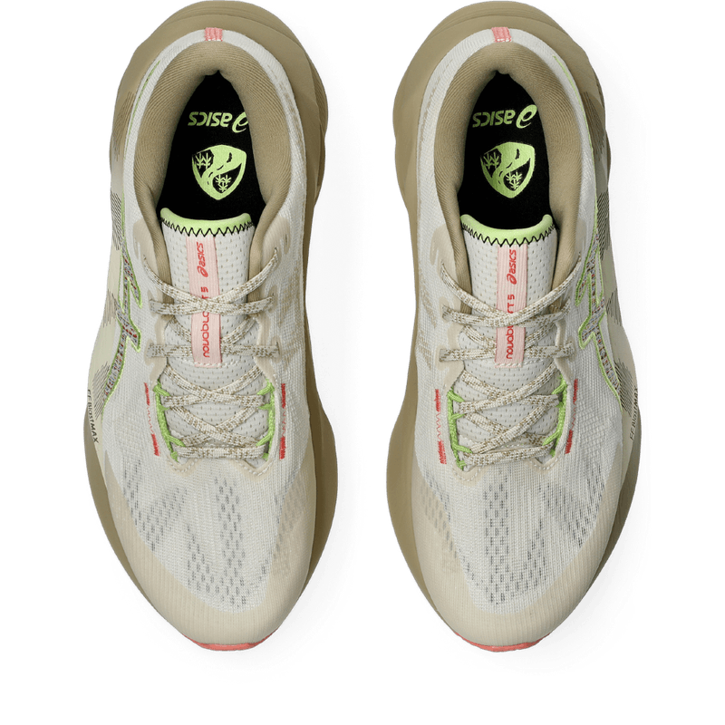Tenis-asics-para-mujer-Novablast-5-Tr-para-correr-color-amarillo.-Capellada