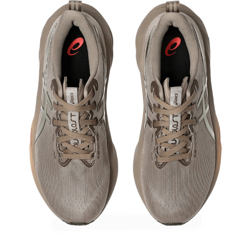 Tenis-asics-para-mujer-Novablast-5-Luxe-para-correr-color-gris.-Capellada