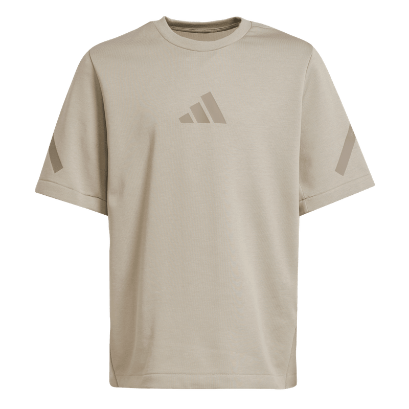 Camiseta-Manga-Corta-adidas-para-niño-J-Zne-Tee-para-moda-color-beige.-Frontal-Sobre-Modelo