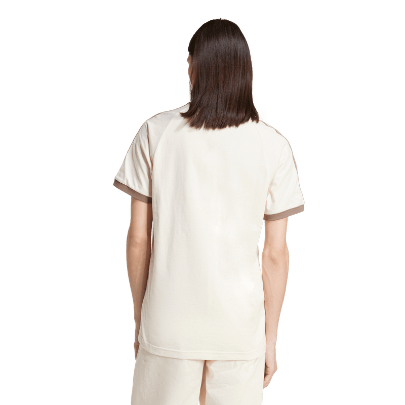 Camiseta-Manga-Corta-adidas-para-hombre-3-Stripes-Tee-para-moda-color-blanco.-Frente-Sin-Modelo