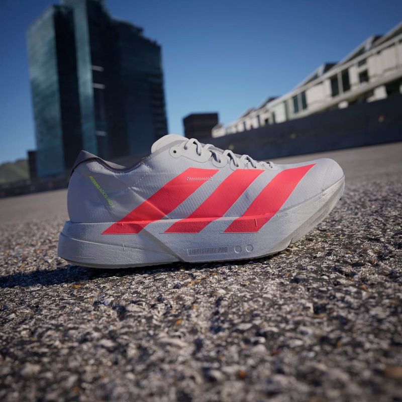 Tenis-adidas-para-hombre-Adizero-Adios-Pro-4-para-correr-color-gris.-Mktg-Vista-2